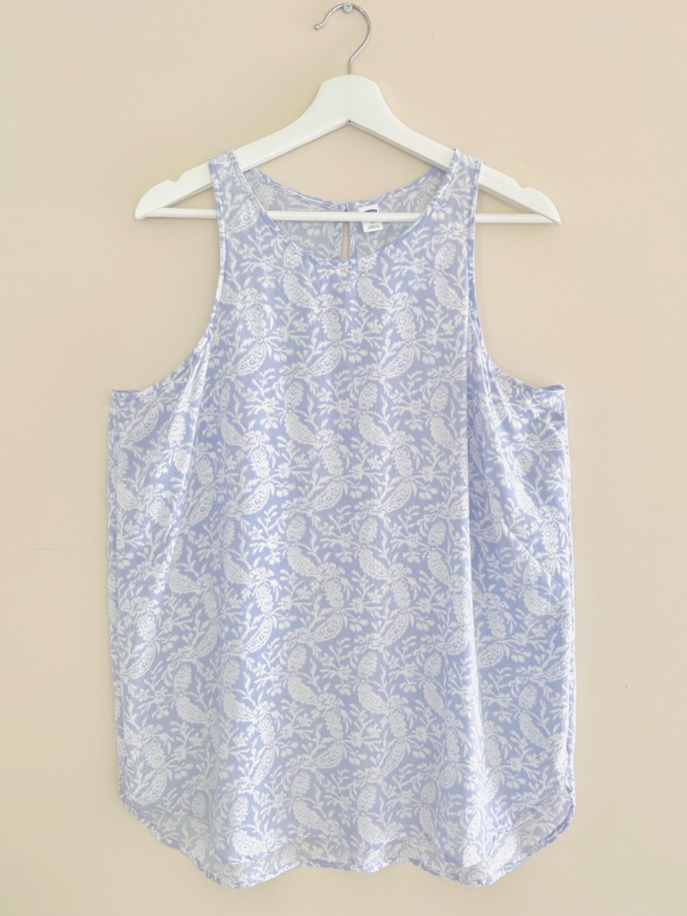 OLD NAVY Sleeveless Tank Top XL Soft Lavender/White Paisley Print Lightweight PO
